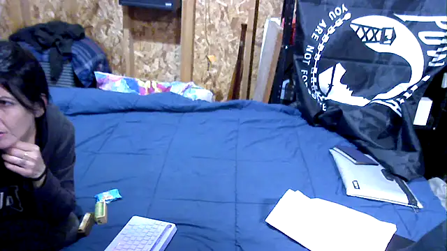 Snapshot of SillyRabbitz chatting on November 6, 2025, 3:07 am SillyRabbitz online show from November 6, 2025, 3:07 am