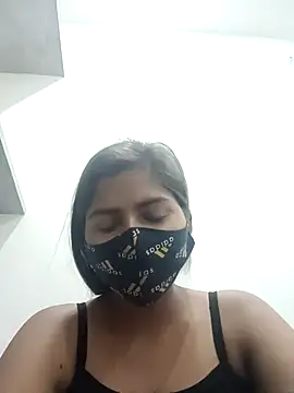 heena-3678 online show from March 15, 2025, 4:13 am