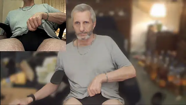 Snapshot of maxdaddy690 chatting on June 24, 2026, 9:03 pm maxdaddy690 online show from June 24, 2026, 9:03 pm
