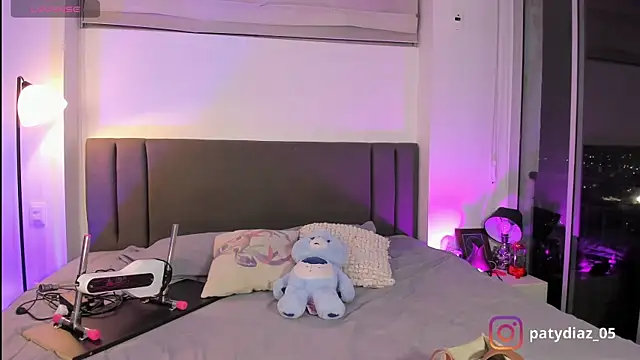 MiiaParker6972 online show from October 5, 2025, 12:09 am