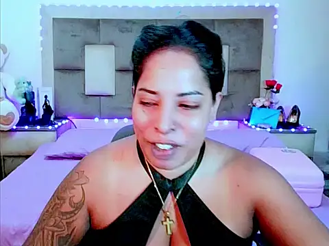indiantopaz694u online show from May 29, 2026, 5:49 am