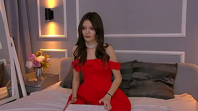 AsterQuinn online show from March 7, 2025, 6:43 pm