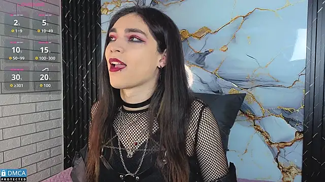 MaeveKuro online show from January 17, 2026, 3:33 am