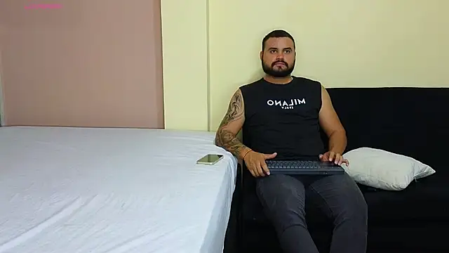 Snapshot of khalidferrer chatting on October 16, 2025, 2:56 am khalidferrer online show from October 16, 2025, 2:56 am