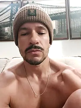 juniortche1313 online show from October 8, 2025, 8:50 pm