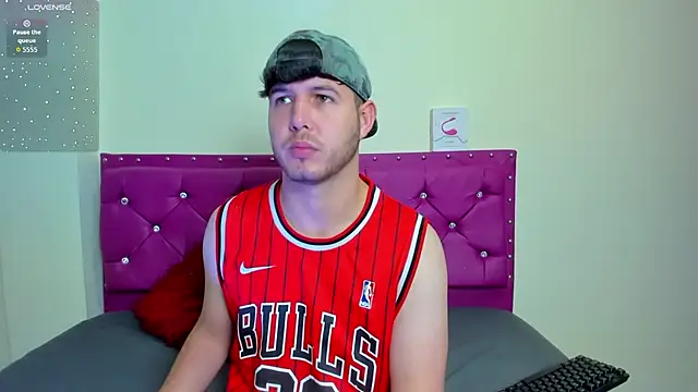 matthewlatin online show from February 6, 2026, 3:04 pm