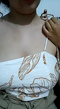 Snapshot of SexyLilyXO chatting on March 5, 2025, 11:49 pm SexyLilyXO online show from March 5, 2025, 11:49 pm