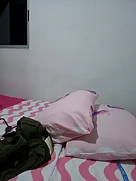 Snapshot of SexyLilyXO chatting on March 16, 2025, 12:23 am SexyLilyXO online show from March 16, 2025, 12:23 am