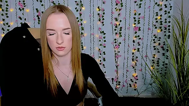 doll vey online show from March 9, 2025, 12:42 pm