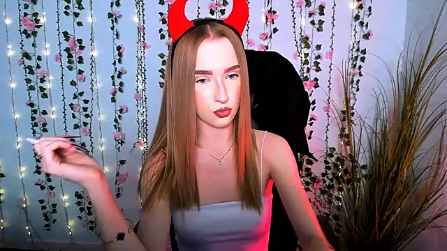 doll vey online show from September 13, 2025, 7:02 pm