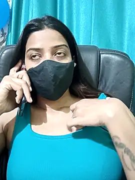 Snapshot of CRAZY__BITE chatting on December 3, 2025, 1:20 pm CRAZY BITE online show from December 3, 2025, 1:20 pm