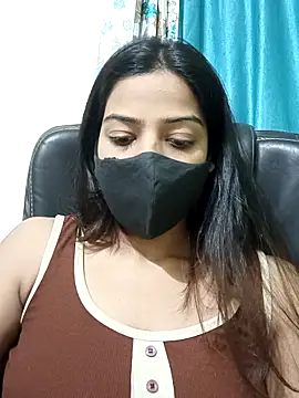 Snapshot of CRAZY__BITE chatting on February 18, 2026, 5:53 pm CRAZY BITE online show from February 18, 2026, 5:53 pm