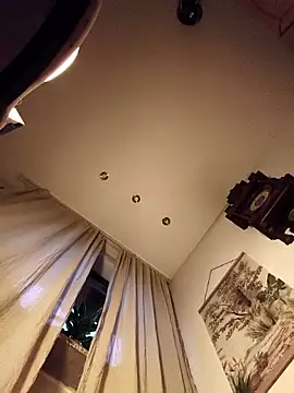 Rosemarie Blu online show from November 9, 2025, 6:01 am