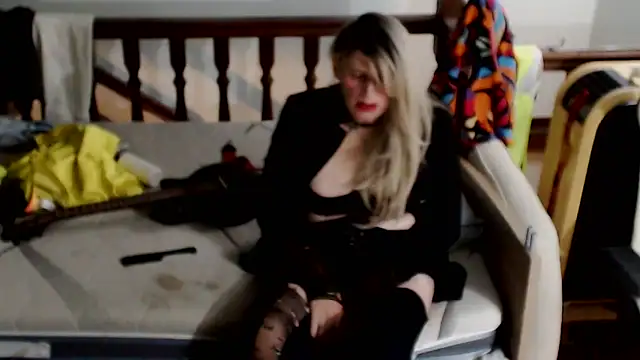 emmex671 online show from September 23, 2025, 6:05 am