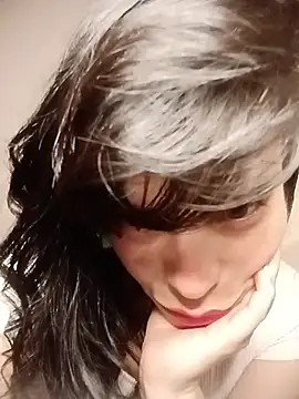 Snapshot of Ali3Martin chatting on February 16, 2026, 9:27 am Ali3Martin online show from February 16, 2026, 9:27 am