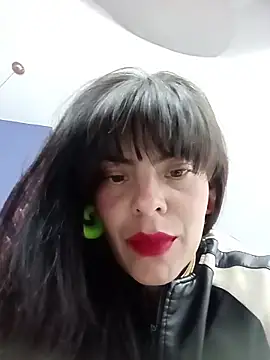 Snapshot of Ali3Martin chatting on February 17, 2026, 9:43 pm Ali3Martin online show from February 17, 2026, 9:43 pm