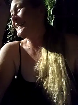 Snapshot of wetnwildforyou chatting on September 27, 2025, 3:00 am wetnwildforyou online show from September 27, 2025, 3:00 am