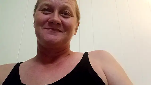 Snapshot of wetnwildforyou chatting on October 13, 2025, 2:00 am wetnwildforyou online show from October 13, 2025, 2:00 am