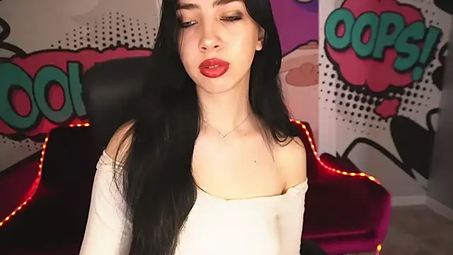 WildKittenX  online show from September 25, 2025, 5:44 am