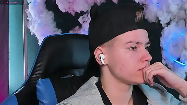 Jean Wilsons online show from April 14, 2026, 11:05 am