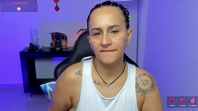 Sara Charmy online show from June 18, 2026, 4:00 pm