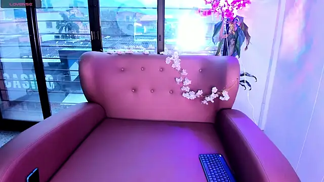 Mitsu Kawii online show from November 20, 2025, 9:03 pm