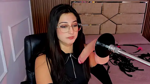 Gabrielakassi online show from November 14, 2025, 12:15 pm