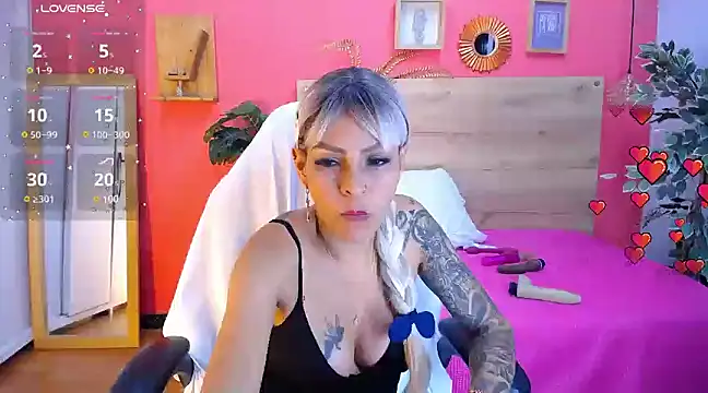 yessila parker online show from March 1, 2025, 9:29 am