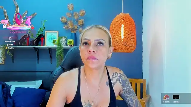 Snapshot of yessila_parker chatting on May 29, 2026, 8:56 am yessila parker online show from May 29, 2026, 8:56 am