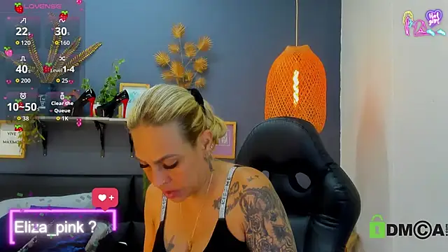 Snapshot of yessila_parker chatting on June 1, 2026, 8:49 am yessila parker online show from June 1, 2026, 8:49 am