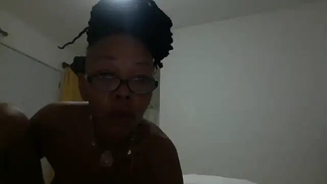 Ladyzee25 online show from September 24, 2025, 5:44 am