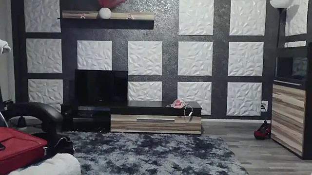 SweetSeraphine online show from November 17, 2025, 7:03 am