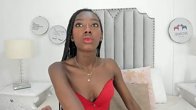 Snapshot of SamantaMarquez chatting on December 5, 2025, 7:43 pm SamantaMarquez online show from December 5, 2025, 7:43 pm