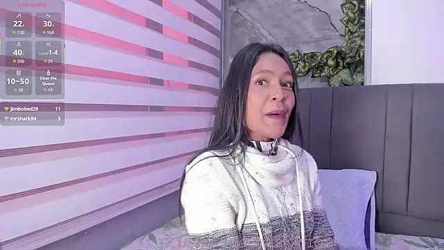 Fernanda liie  online show from December 4, 2025, 12:25 pm