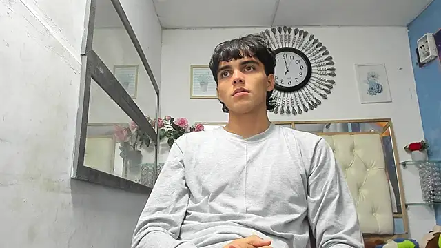 Snapshot of heiker_ chatting on March 15, 2025, 2:46 am heiker  online show from March 15, 2025, 2:46 am