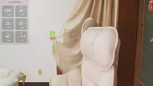 Iris-baby online show from April 8, 2026, 1:33 pm