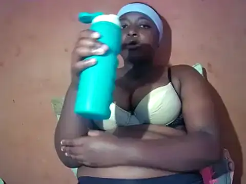 sexyhips2001 online show from March 7, 2026, 7:44 pm