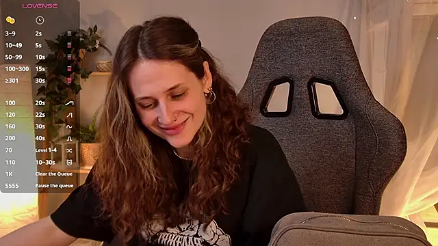 OliviaMcClean online show from February 15, 2026, 5:09 pm