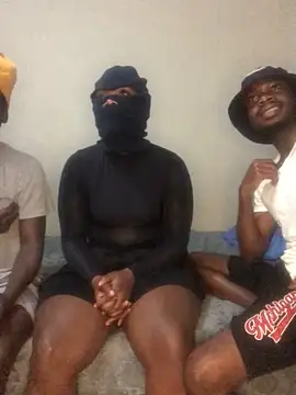 Snapshot of menzix96 chatting on October 11, 2025, 7:34 pm menzix96 online show from October 11, 2025, 7:34 pm