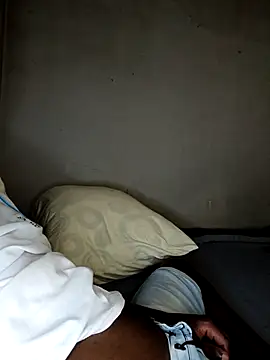 Snapshot of menzix96 chatting on November 13, 2025, 6:40 pm menzix96 online show from November 13, 2025, 6:40 pm