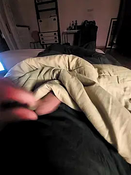 Cazzettostorto99 online show from October 9, 2025, 9:46 pm