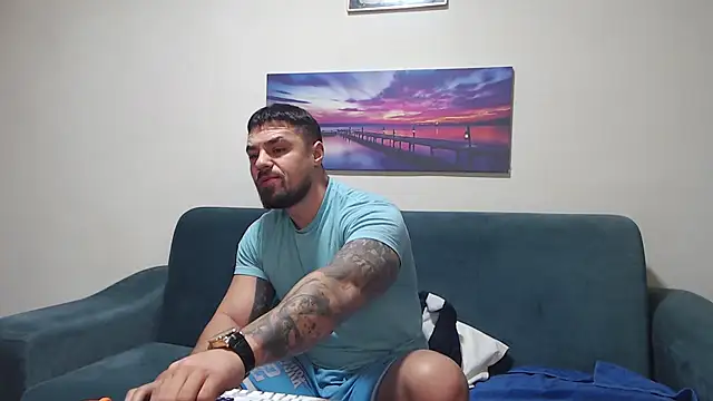 Tiberius hunk online show from December 5, 2025, 6:33 am