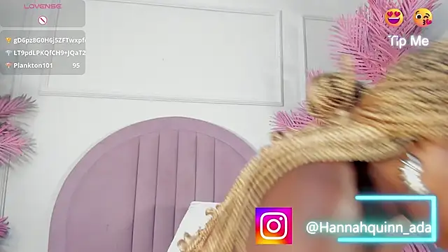 Snapshot of Hanaahquinn chatting on February 21, 2026, 11:50 pm Hanaahquinn online show from February 21, 2026, 11:50 pm