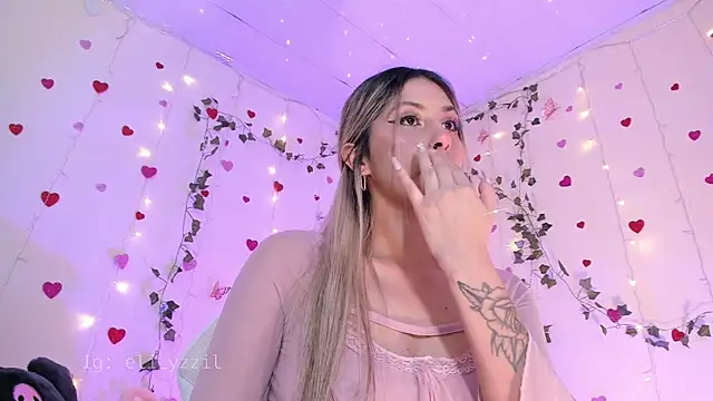 Snapshot of elizabeth_jiing chatting on March 8, 2025, 9:18 pm elizabeth jiing online show from March 8, 2025, 9:18 pm