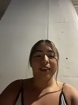 Snapshot of lunaxxx_69 chatting on October 26, 2025, 1:11 am lunaxxx 69 online show from October 26, 2025, 1:11 am