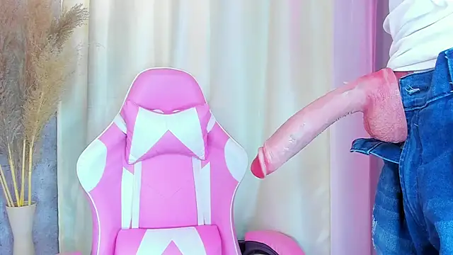 im hanna1 online show from October 24, 2025, 2:08 am