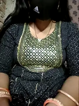 Sexyradha  online show from April 18, 2026, 5:17 pm