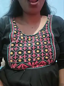 Snapshot of Sexyradha_ chatting on July 8, 2026, 5:12 am Sexyradha online show from July 8, 2026, 5:12 am