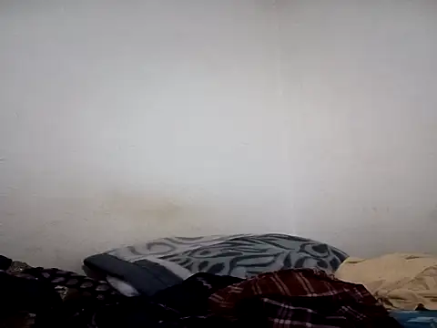 Snapshot of Neha-Bhabhi-Rasily chatting on October 15, 2025, 5:13 pm Neha-Bhabhi-Rasily online show from October 15, 2025, 5:13 pm