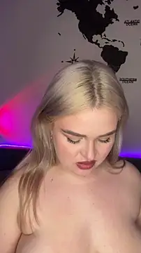 April Vancee online show from November 29, 2025, 2:42 pm